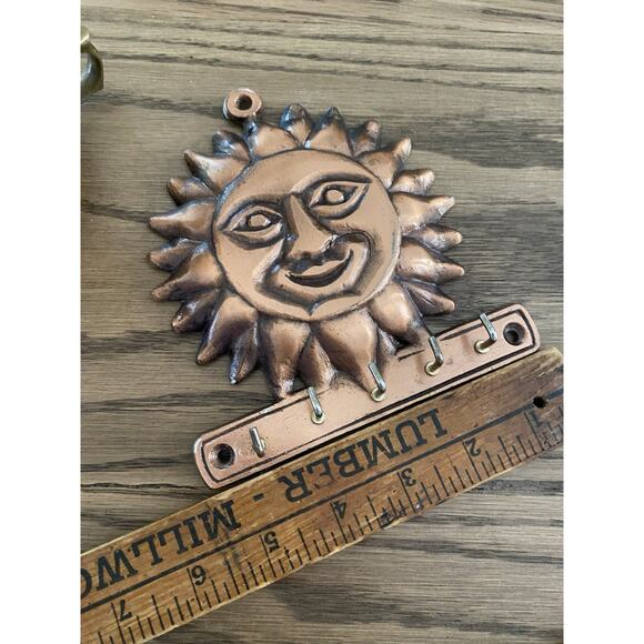 Vintage Cast Metal Sun Face 1995 Wall Mount Hooks Vintage Wall Key Hooks - Picture 6 of 6